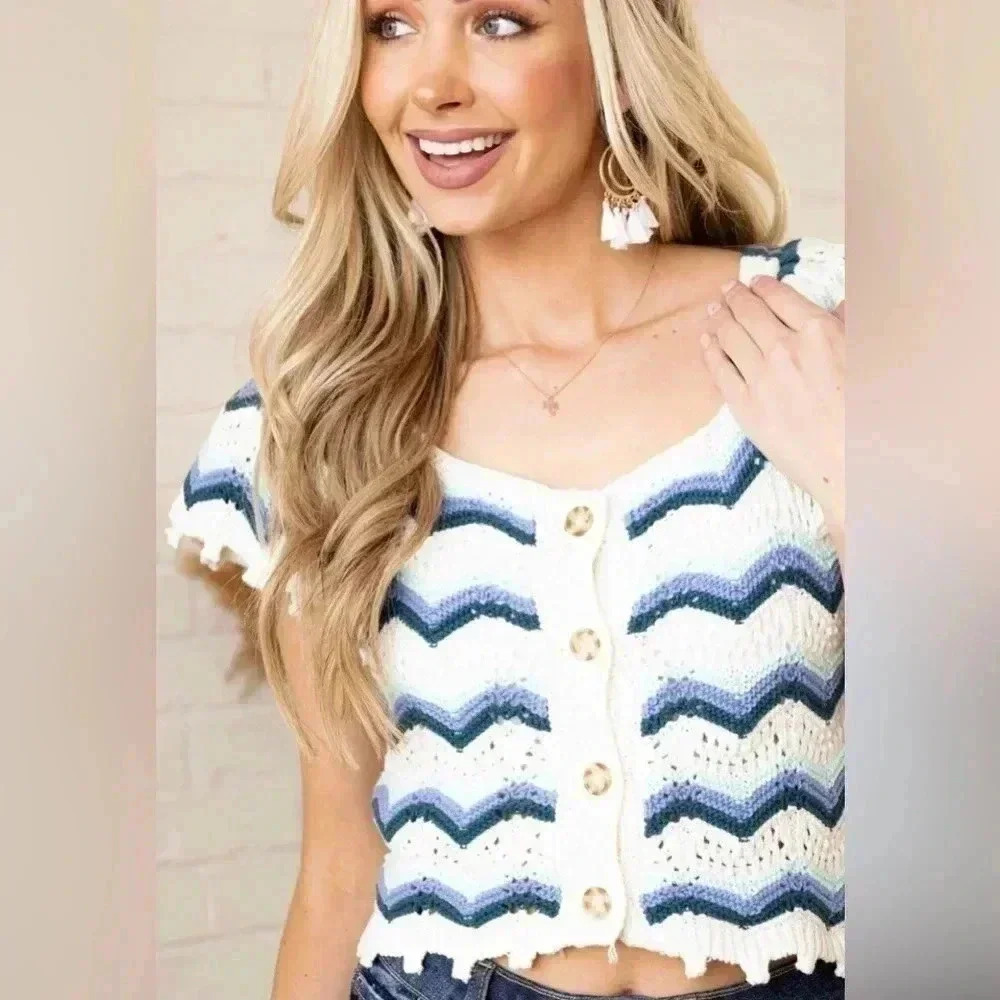 Entro Ivory and Cornflower Chevron Crochet Knit Bohemian Top Size M